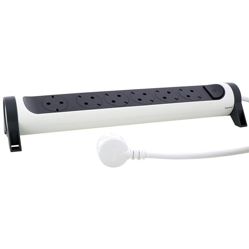 Разклонител 6ца 1,5м. с ключ бял Legrand 694533
